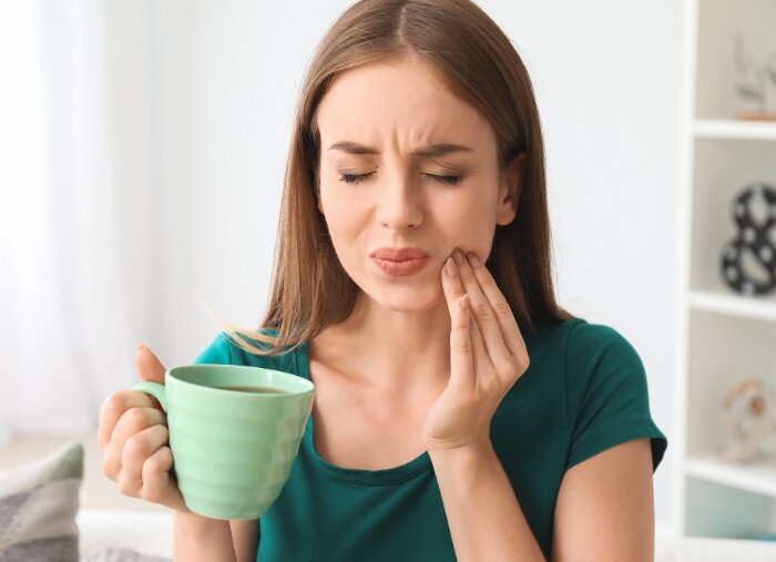 Sensibilitatea dentară: de ce apare și cum poate fi tratată eficient